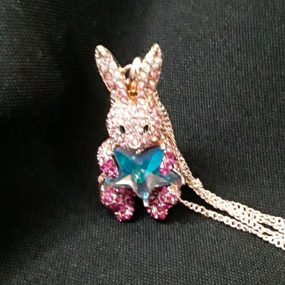 Betsey Johnson Jewelry - Betsey Johnson BUNNY STAR NECKLACE